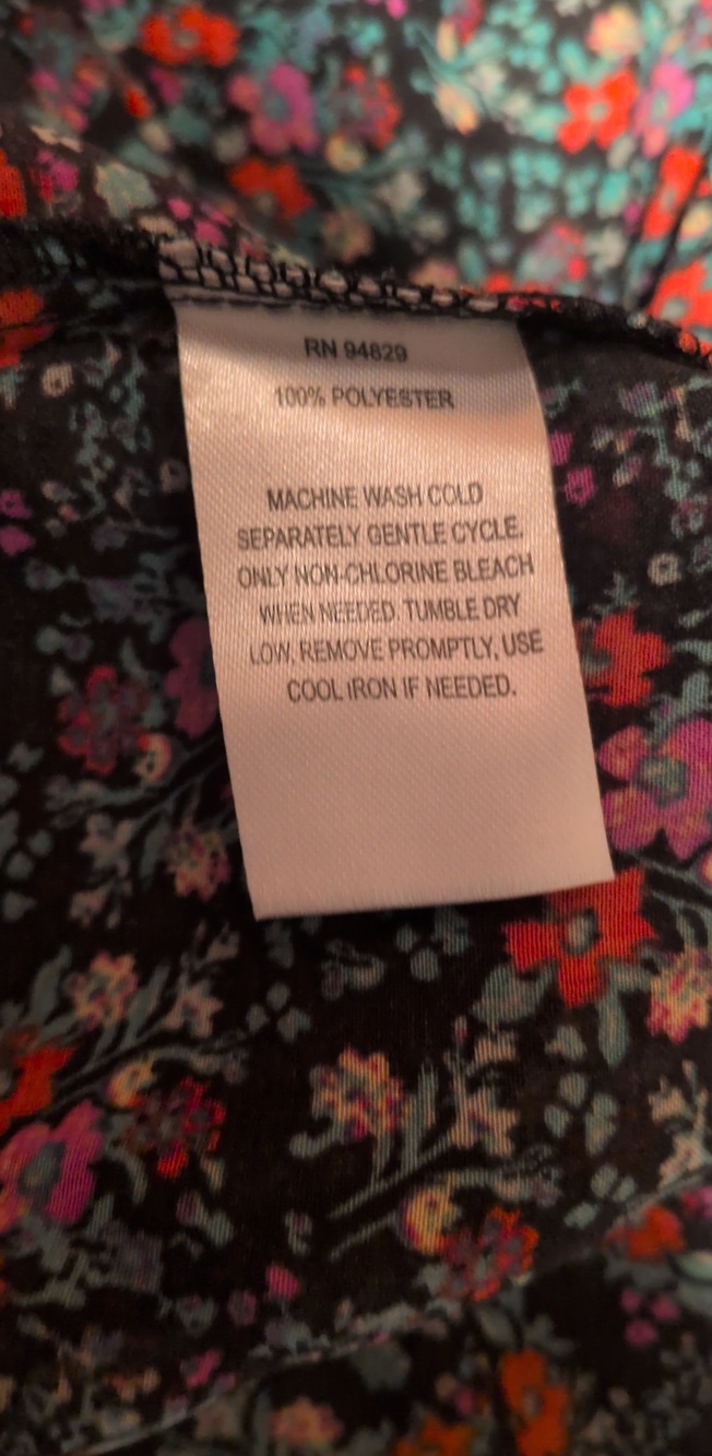 I'm in Love with Derek Heart Blouse Size Large NEW NWOT - Picture 4 of 4